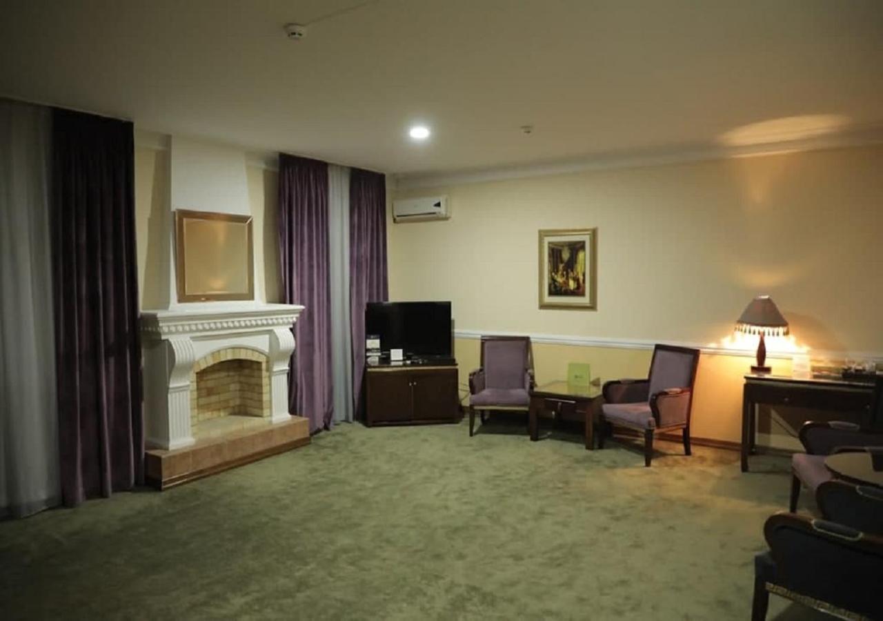 Hotel Bek ทาชเคนต์ ภายนอก รูปภาพ