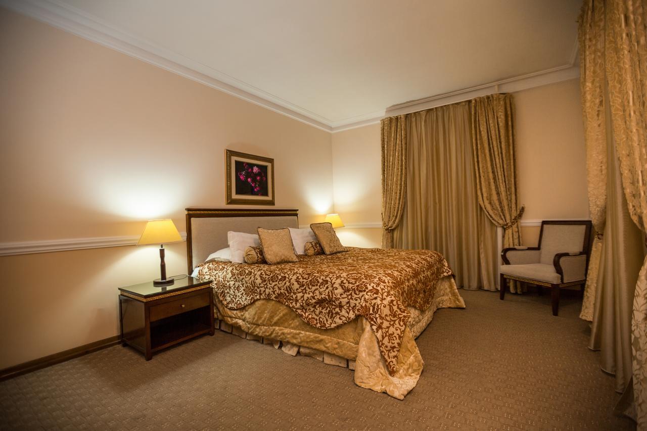 Hotel Bek ทาชเคนต์ ภายนอก รูปภาพ